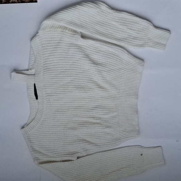 Zaful Off-the-Shoulder Cream Sweater - Picture 1 of 6